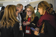 Un moment de détente, de partage et de convivialité lors d’un atelier de la conférence WISDOM PARIS, crée par Dalila BAHA & Thierry WILLIEME, en réponse à la conférence WISDOM SAN-FRANCISCO. ©photo @albinporcherel